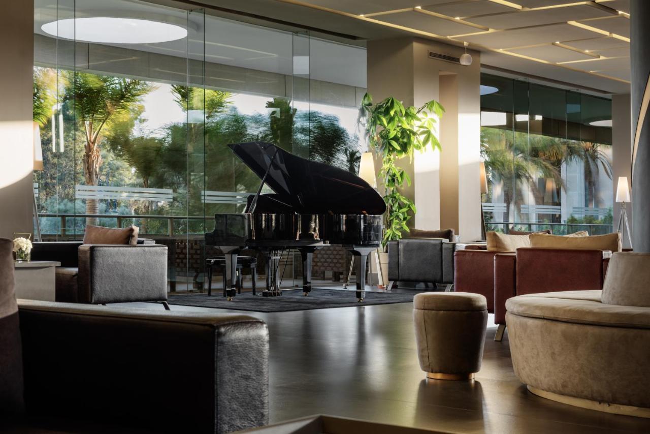 Moevenpick Hotel & Casino Malabata Tanger Dış mekan fotoğraf The piano in the lobby